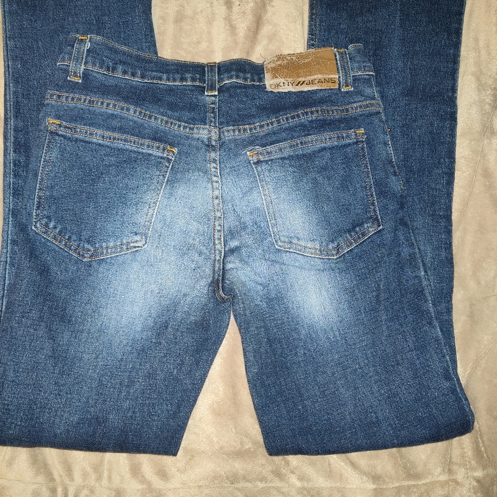 Jean - Picture 3 of 4